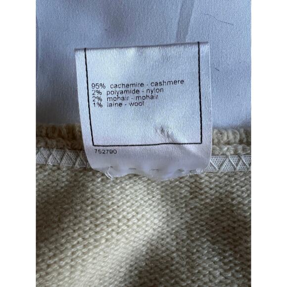 2006 Chanel Knit Cashmere Lace Cream Cardigan - Picture 10 of 15